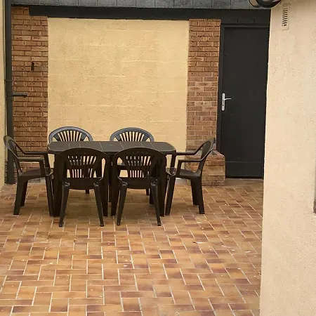 Holiday home Maison La Perle Du Treport 2 Etoiles Avec Cour A 5 Mns A Pied La