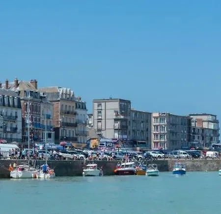 Maison La Perle Du Tréport 2 étoiles Avec Cour à 5 Mns à Pied La Hébergement de vacances